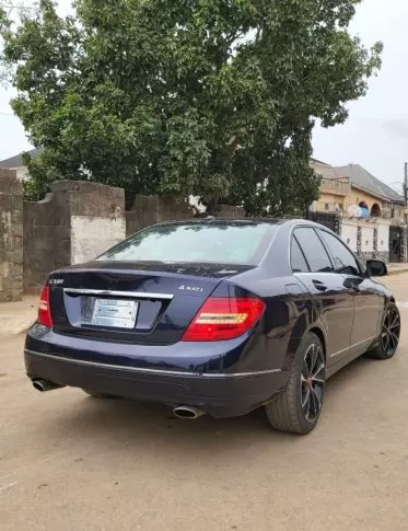 Mercedes-Benz C 300
