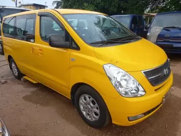 Hyundai H-1 Starex