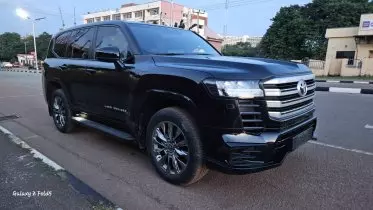 Toyota Landcruiser 300 GXR