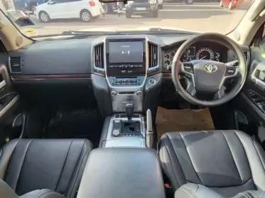 Toyota Land Cruiser V8