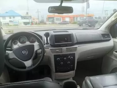 Volkswagen Routan