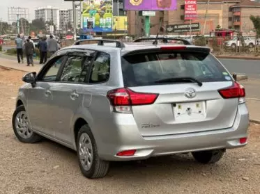 Toyota Fielder 