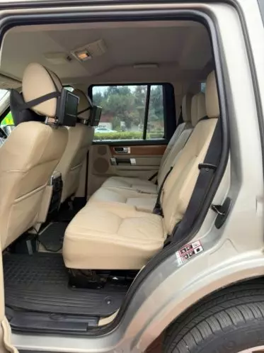 Land Rover Discovery 4