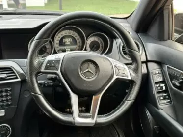 Mercedes-Benz C200