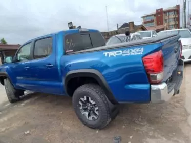 Toyota Tacoma