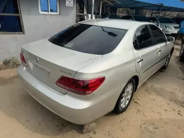 Lexus ES 300