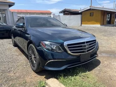 Mercedes-Benz E 300