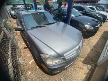 Mercedes-Benz 250