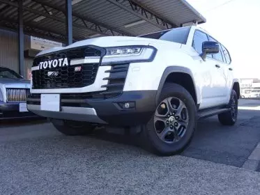 Toyota Landcruiser 300
