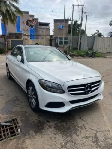 Mercedes-Benz C 300