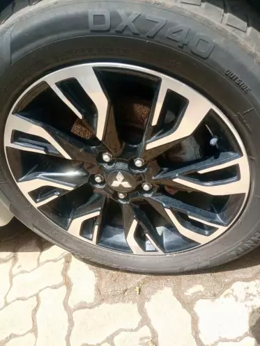 Mitsubishi Outlander hybrid 