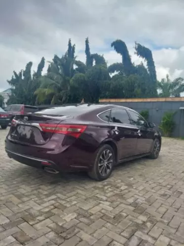 Toyota Avalon