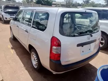 Toyota Succeed