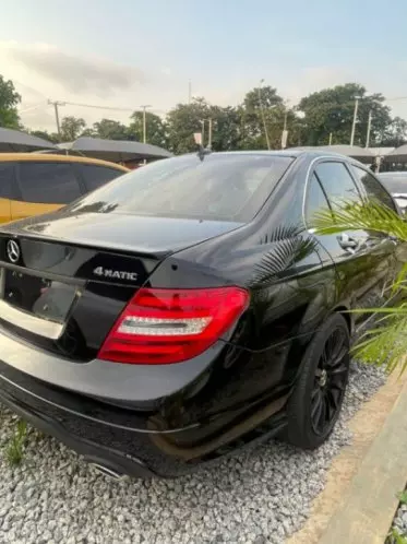 Mercedes-Benz C 300