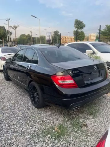 Mercedes-Benz C 300
