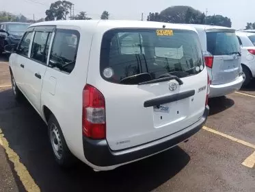 Toyota Succeed 