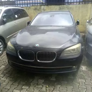 BMW 750