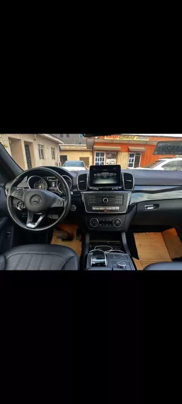 Mercedes-Benz GLE 350