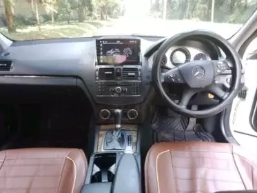 Mercedes-Benz C200