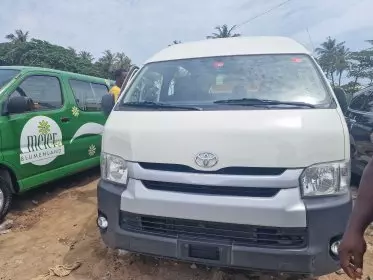 Toyota Hiace (High Roof)