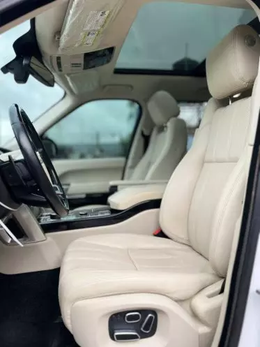 RANGE ROVER Vogue