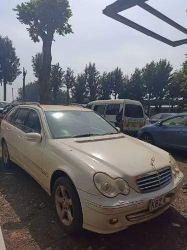 Mercedes-Benz C 180