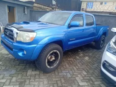 Toyota Tacoma