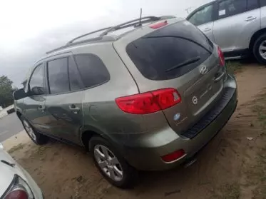 Hyundai Santa FE
