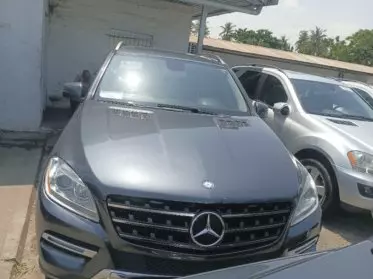 Mercedes-Benz 350