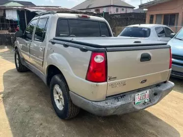 Ford Explorer XLT 3.5L