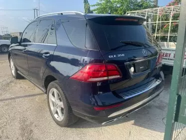 Mercedes-Benz GLE 350