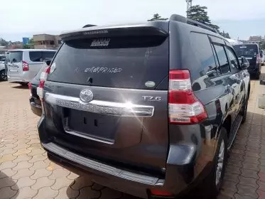 Toyota Landcruiser Prado