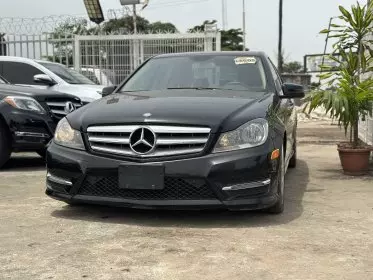 Mercedes-Benz C 300