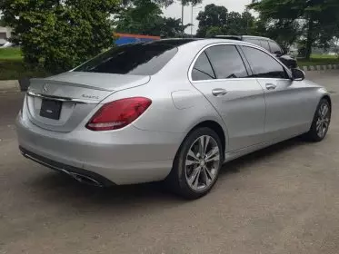 Mercedes-Benz C 300