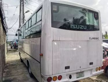 Isuzu Midi