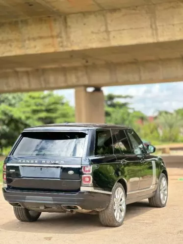 RANGE ROVER HSE LR4