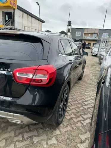 Mercedes-Benz GLA 250