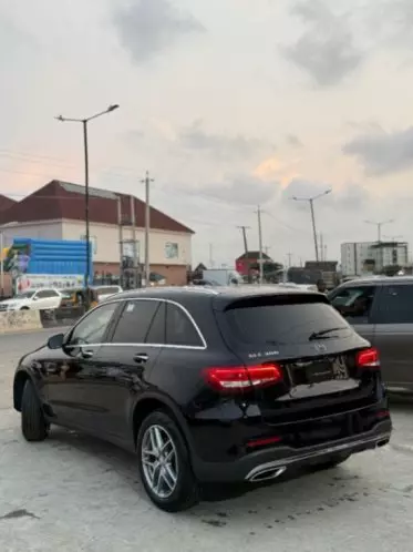 Mercedes-Benz GLC 300