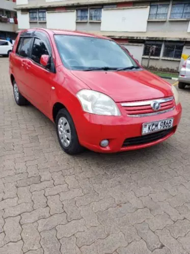 Toyota Raum 