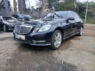 Mercedes-Benz E250