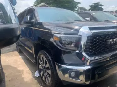 Toyota Sequoia
