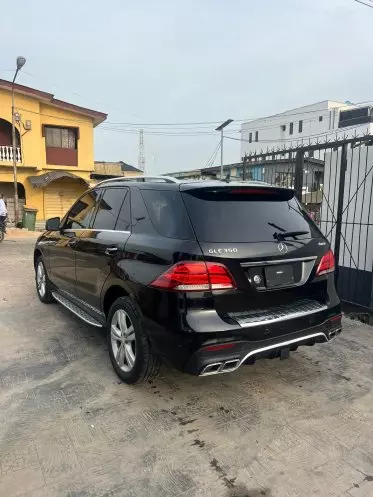 Mercedes-Benz GLE 350