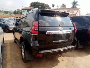 Toyota Landcruiser Prado