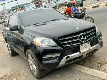 Mercedes-Benz 350