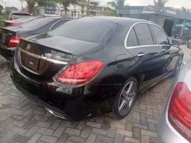Mercedes-Benz C 300