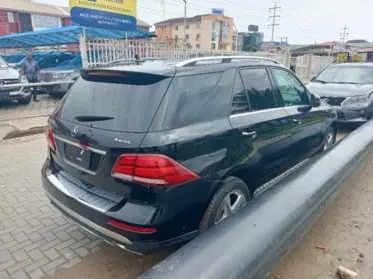 Mercedes-Benz GLE 350