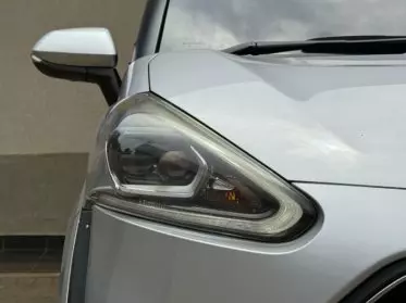 Toyota Sienta Hybrid 