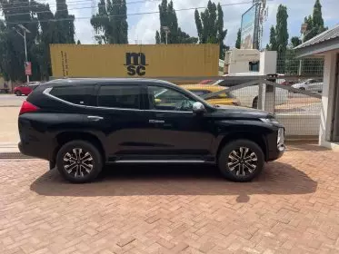 Mitsubishi Pajero Sport GLS Petrol