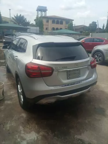 Mercedes-Benz GLA 250