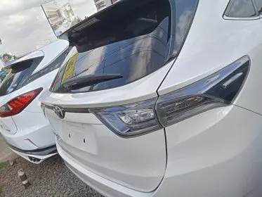 Toyota Harrier hybrid